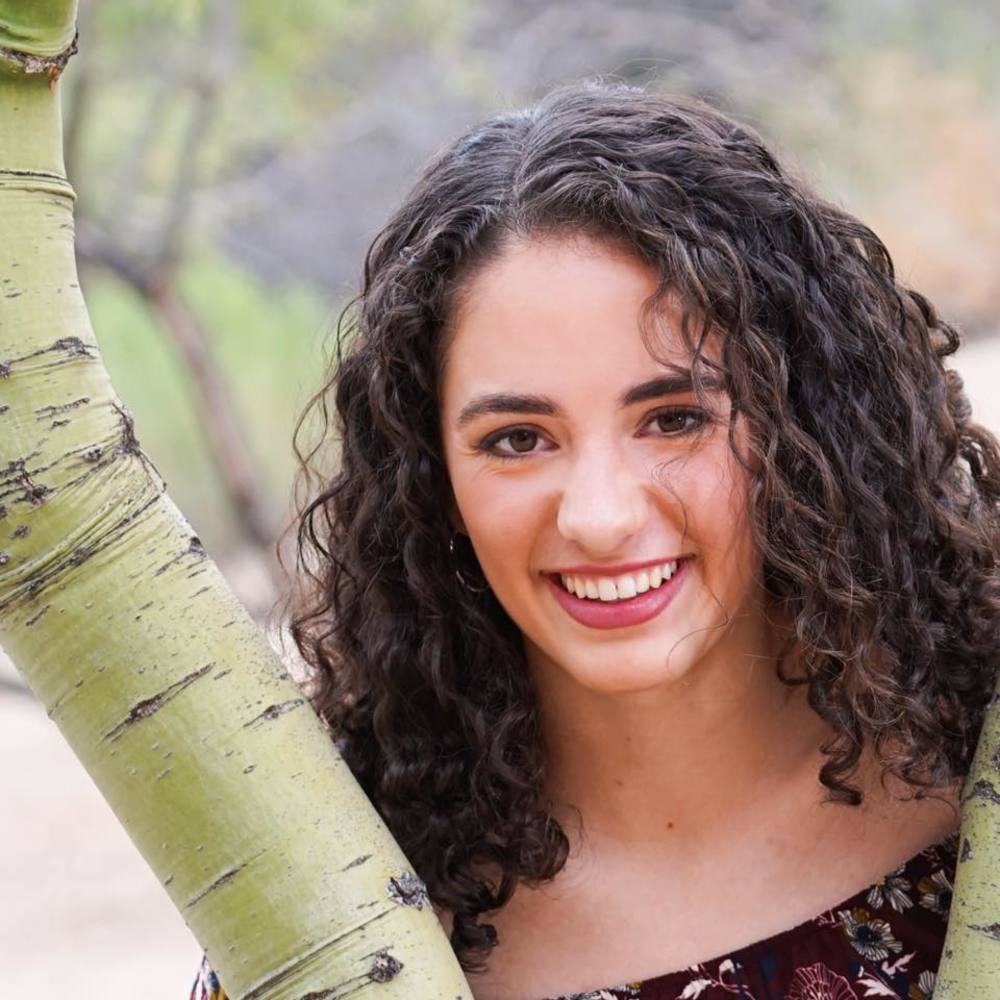 Meet your Posher, Juliana